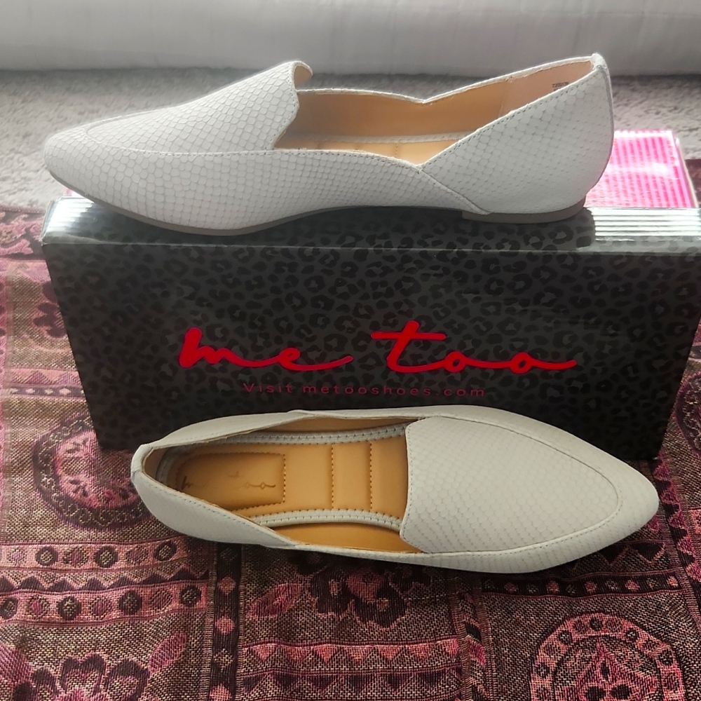 Me Too gray flats size 8.5